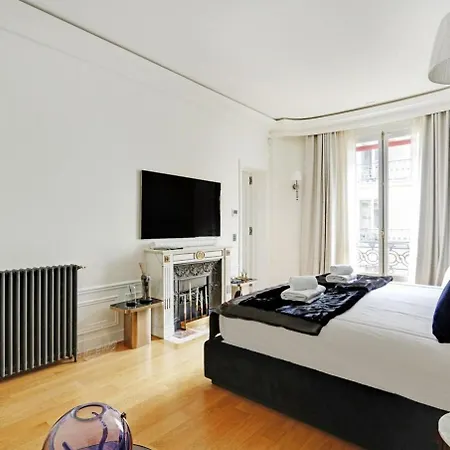 Le Robert Chic